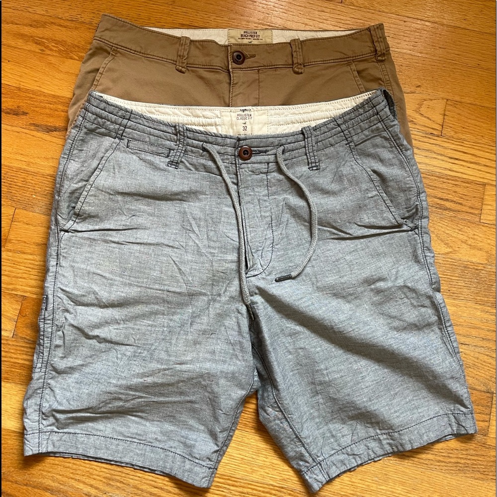 MENS 32W HOLLISTER SHORTS (2 PAIRS)